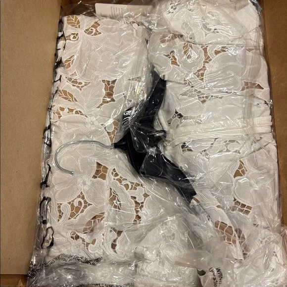 NWT Jenny Yoo Chloe Dress White Size 14 - Picture 2 of 3